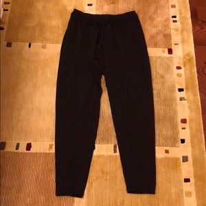 Lululemon joggers!